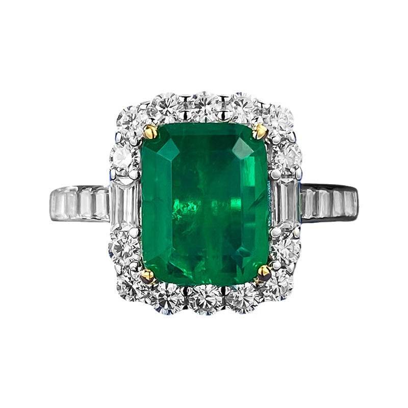 S925 Sterling Silver Imitation Emerald Ring for Women with a 2-carat Cluster Setting and Full Diamond Inlay 7*9mm - MOWTE