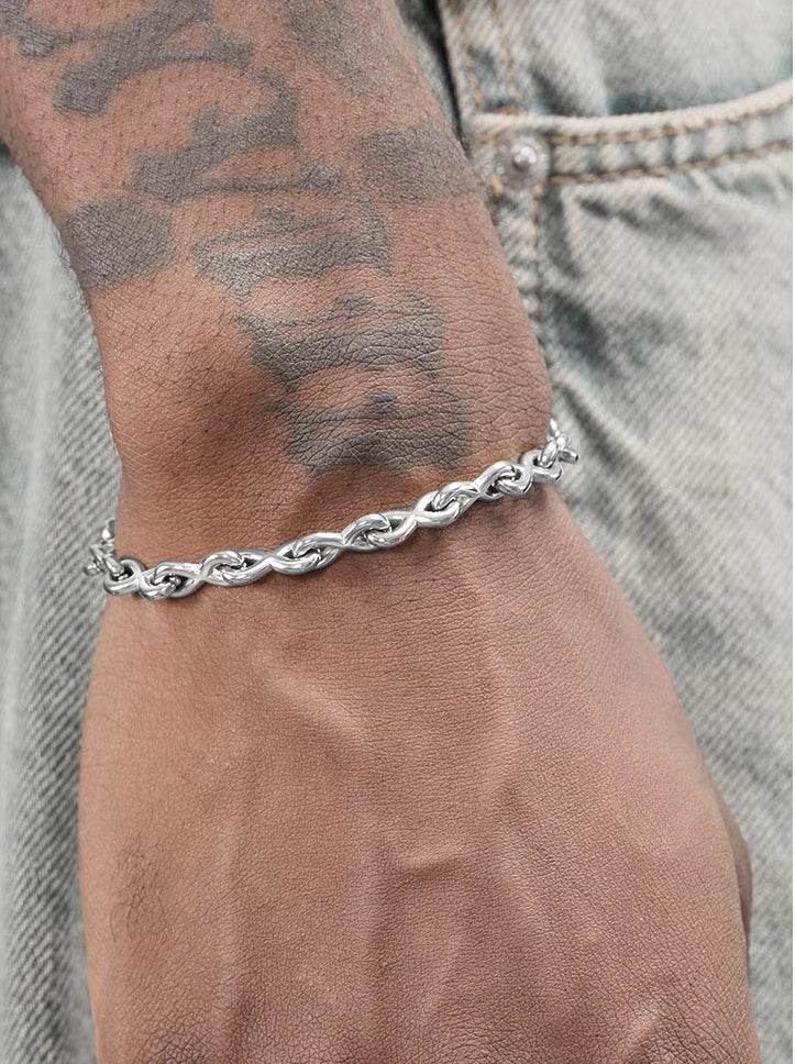 Silver titanium steel 8-shaped spiral bracelet hip-hop trend personality O-shape splicing bracelet high-end feel without fading - MOWTE