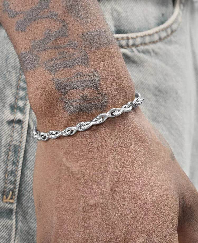 Silver titanium steel 8-shaped spiral bracelet hip-hop trend personality O-shape splicing bracelet high-end feel without fading - MOWTE