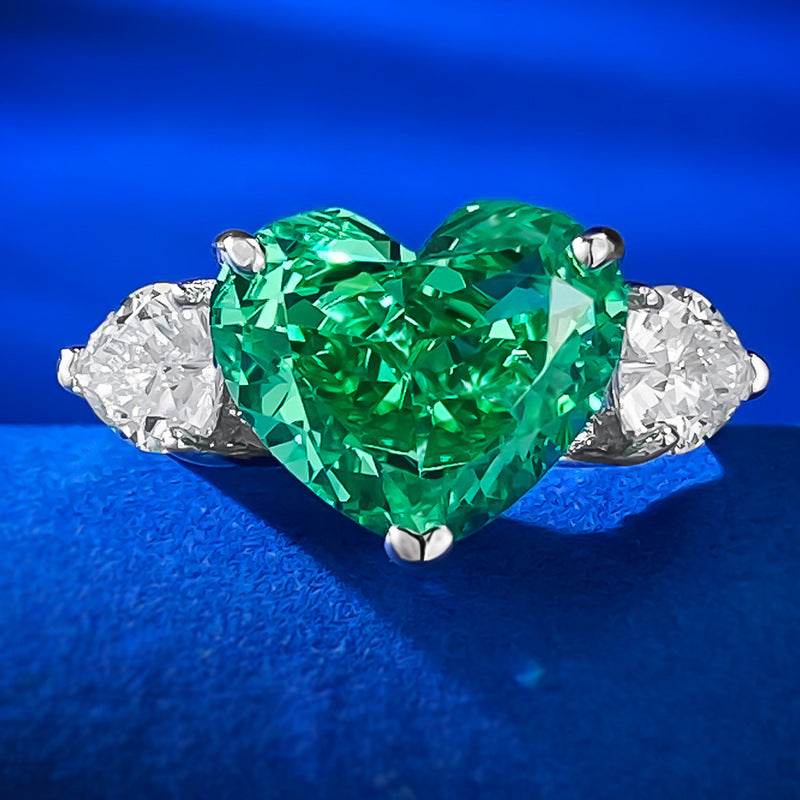 High carbon diamond ring with 925 silver throughout 10 * 12 emerald green ice flower cut heart-shaped women's ring - MOWTE