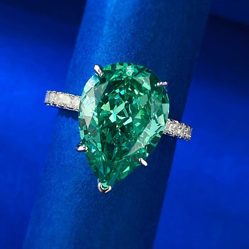High carbon diamond 10 * 14mm water droplet emerald green wedding ring for women - MOWTE