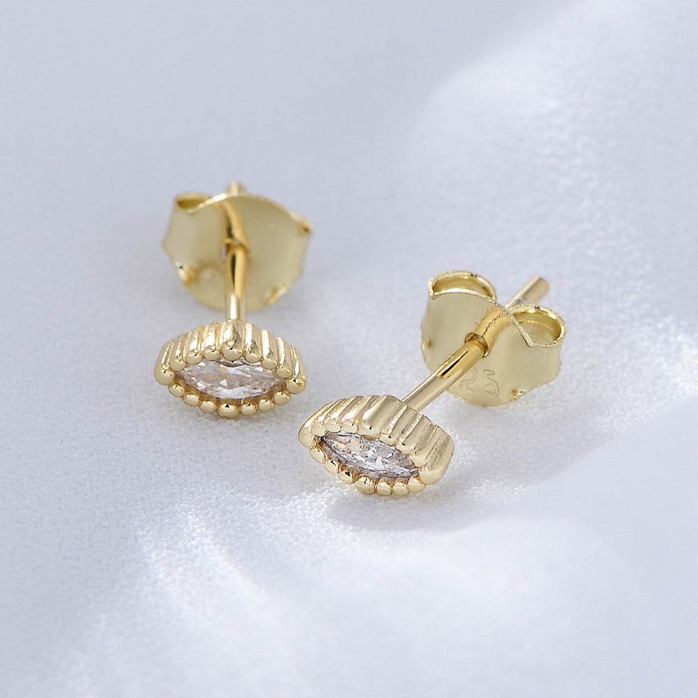 Minimally designed diamond studded earrings mini pure silver compact geometric gold earrings - MOWTE