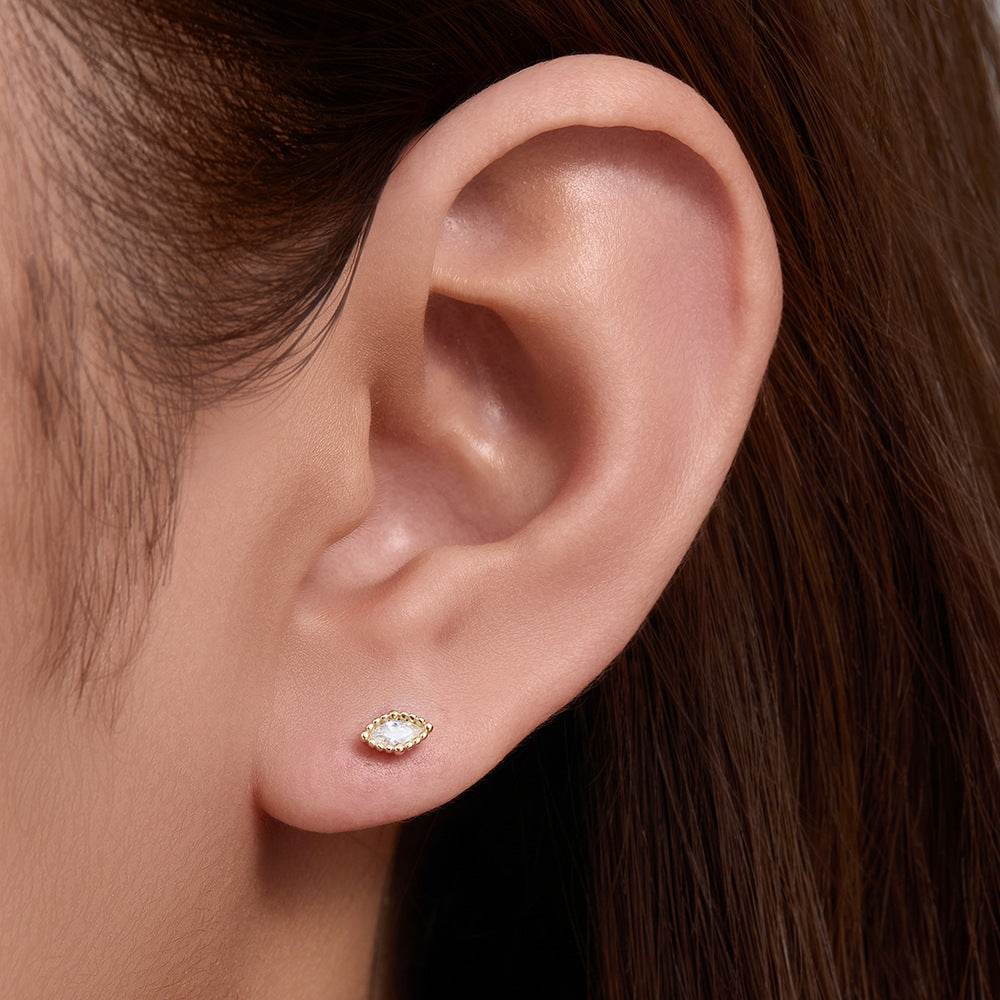 Minimally designed diamond studded earrings mini pure silver compact geometric gold earrings - MOWTE