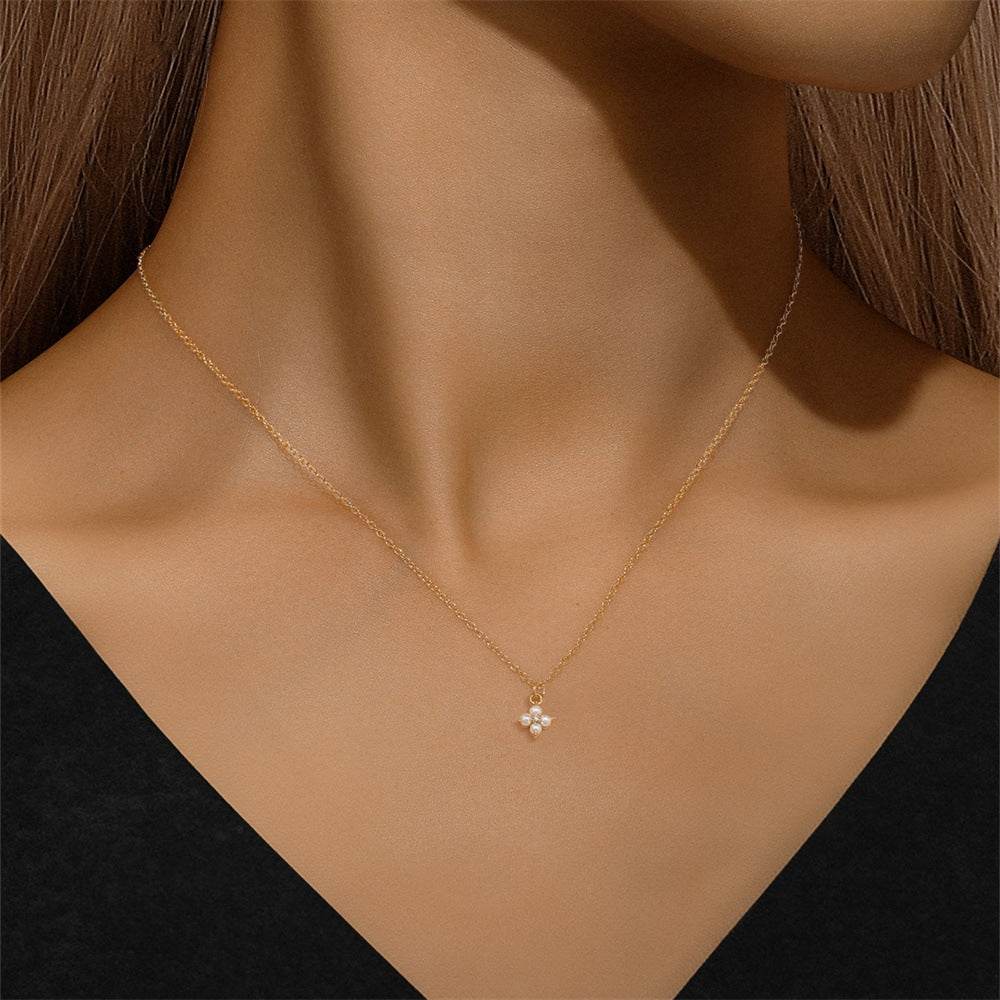 S925 pure silver small flower clover exquisite super fairy bubble diamond pearl necklace - MOWTE