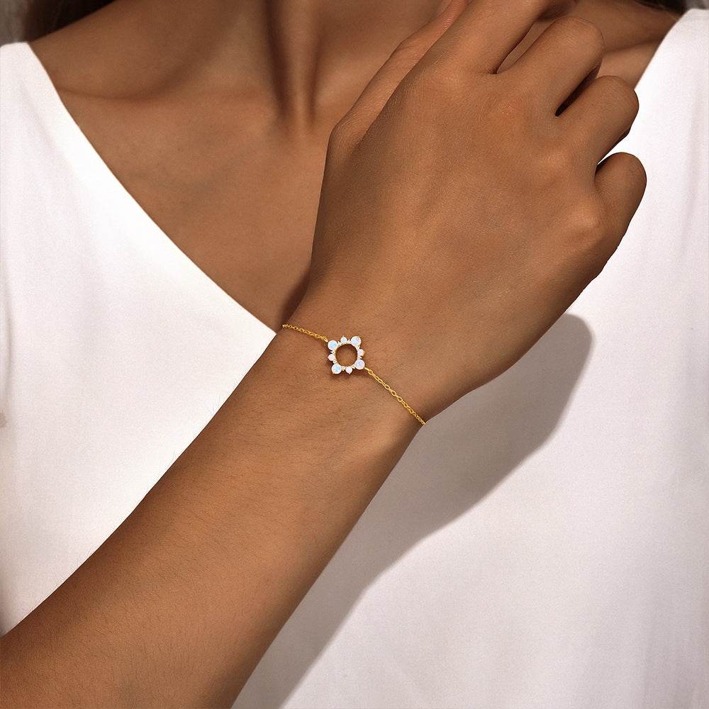 S925 pure silver treasure light luxury micro inlaid crescent bracelet - MOWTE