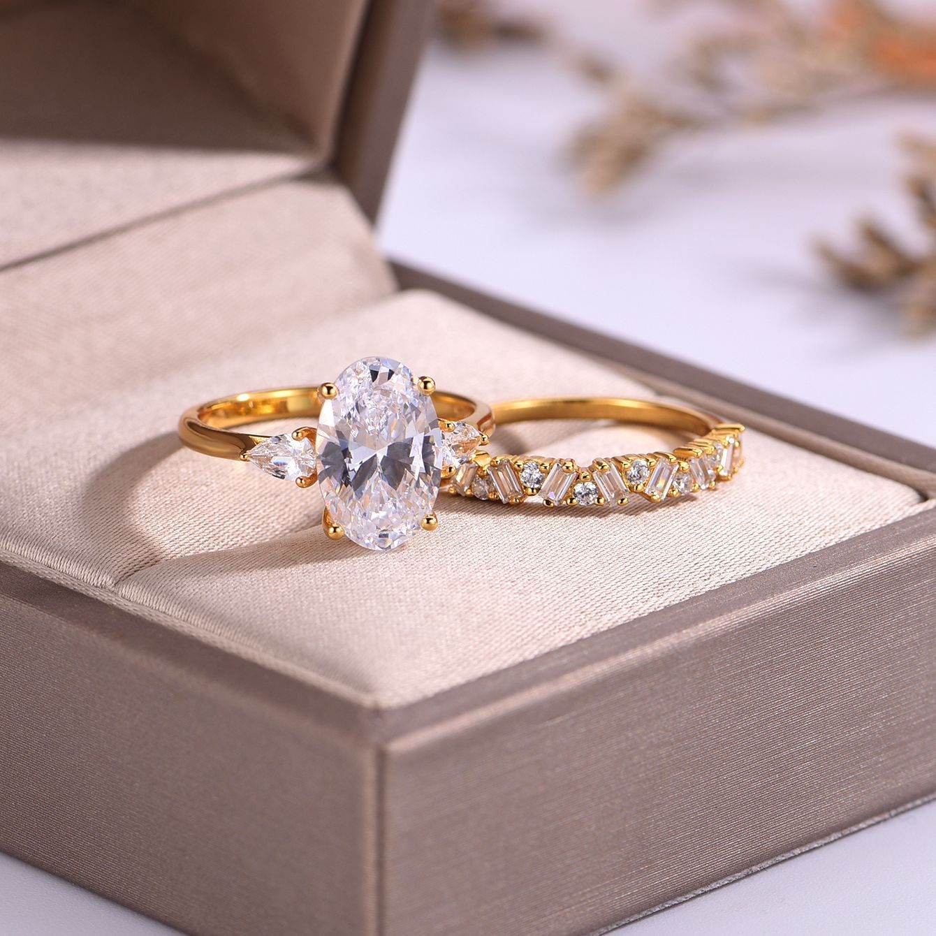 S925 Silver Two-Piece Set Moissanite Ring 4.5ct oval cut Center Stone Exquisite Stacking engagement - MOWTE