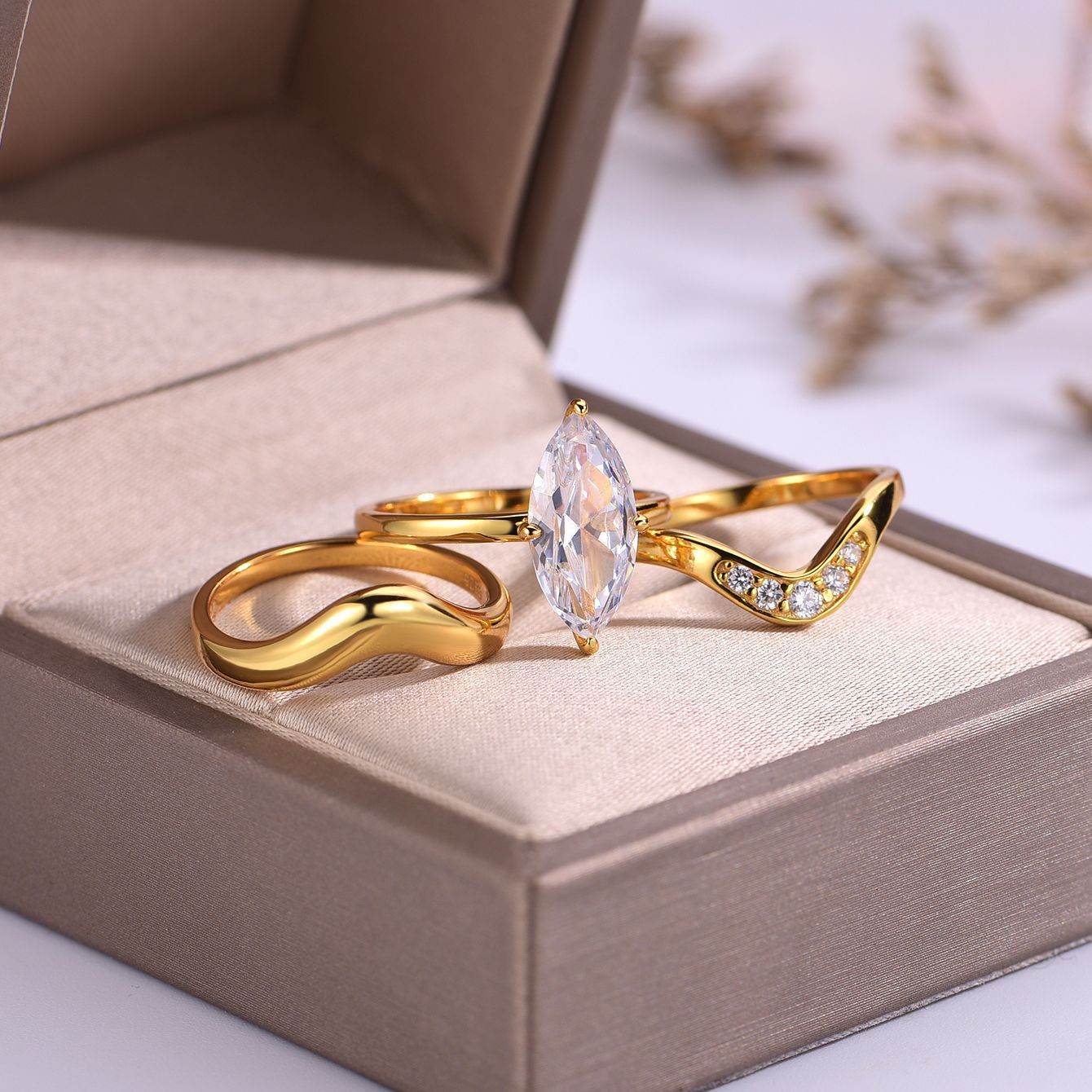 S925 Silver Three-Piece Set Moissanite Ring with 3ct Marquise-Cut Center Stone Exquisite for Stacking - MOWTE