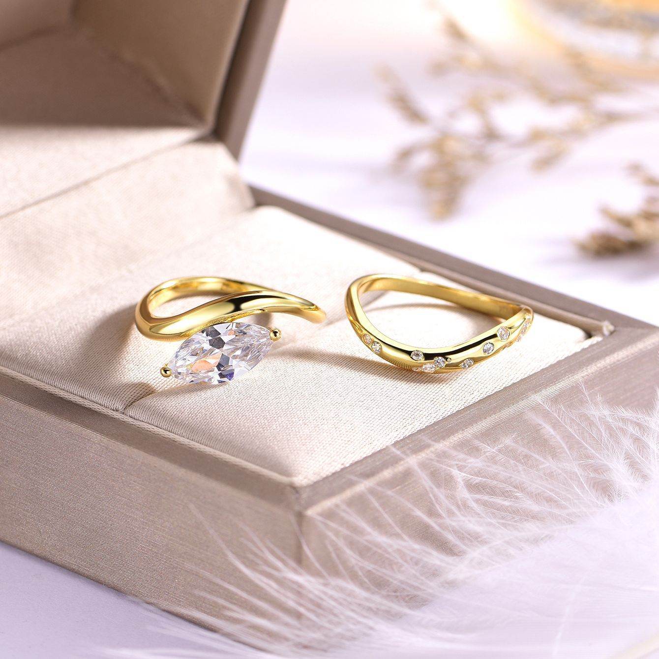 S925 Silver Two-Piece Set Moissanite Ring with 2ct Marquise-Cut Center Stone Exquisite for Stacking - MOWTE