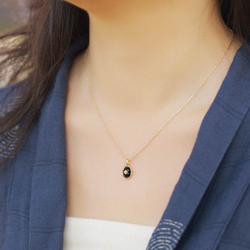 Retro luxury black agate pendant court style S925 pure silver gold-plated flower necklace - MOWTE