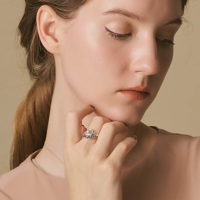 Popular elongated stone ring female artistic retro S925 pure silver gold-plated ring niche design - MOWTE