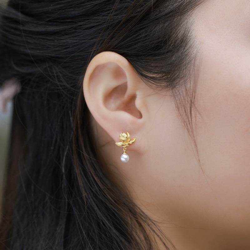 Vintage Hand-Brushed Floral Earrings – S925 Gold-Plated Silver with Pearl Accents Light Luxury Customizable Jewelry - MOWTE