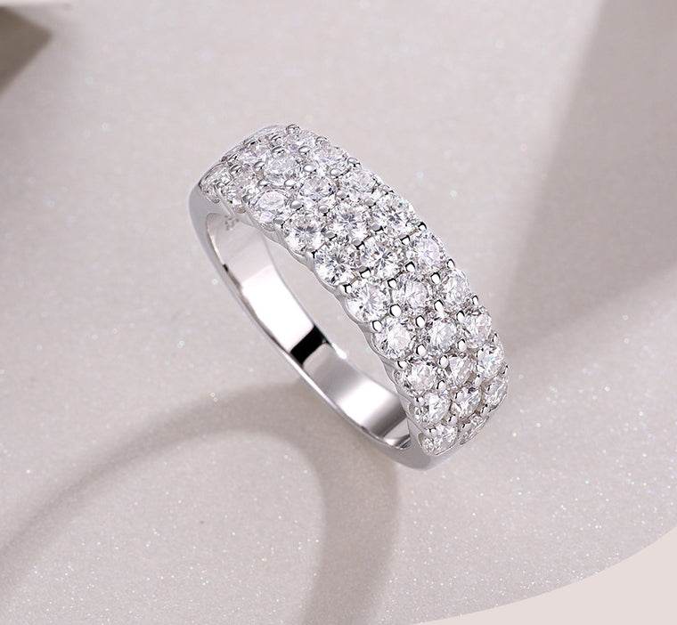 Ultra-Sparkle S925 Sterling Silver Illusion Moissanite Ring for Women - MOWTE