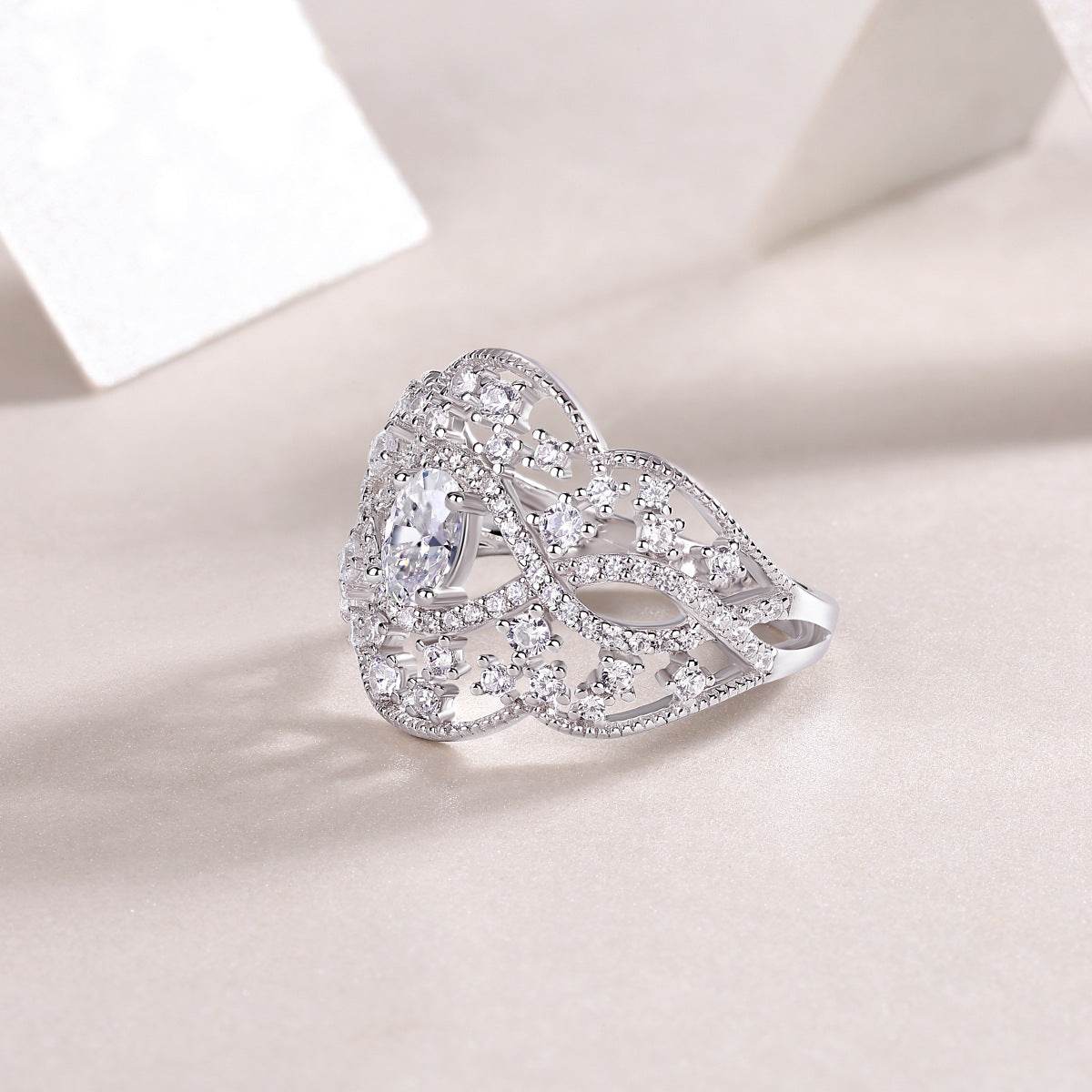 Luxury Micro-Paved Moissanite Flash Ring - MOWTE