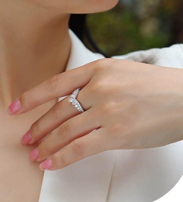 925 Sterling Silver Stackable Moissanite Ring – Light Luxury Style