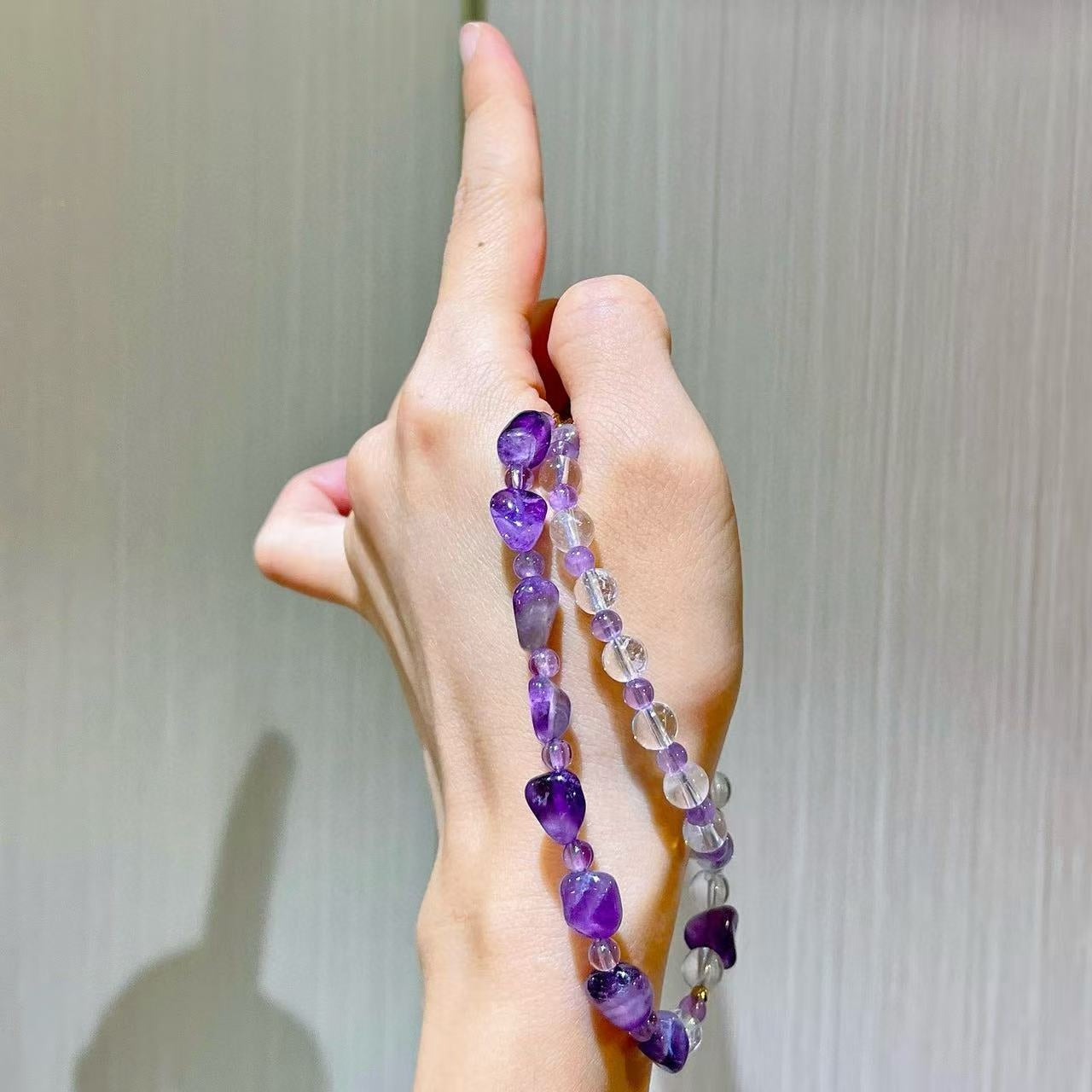 Fresh Vintage-Style Natural White Crystal & Amethyst Designer Collar Necklace