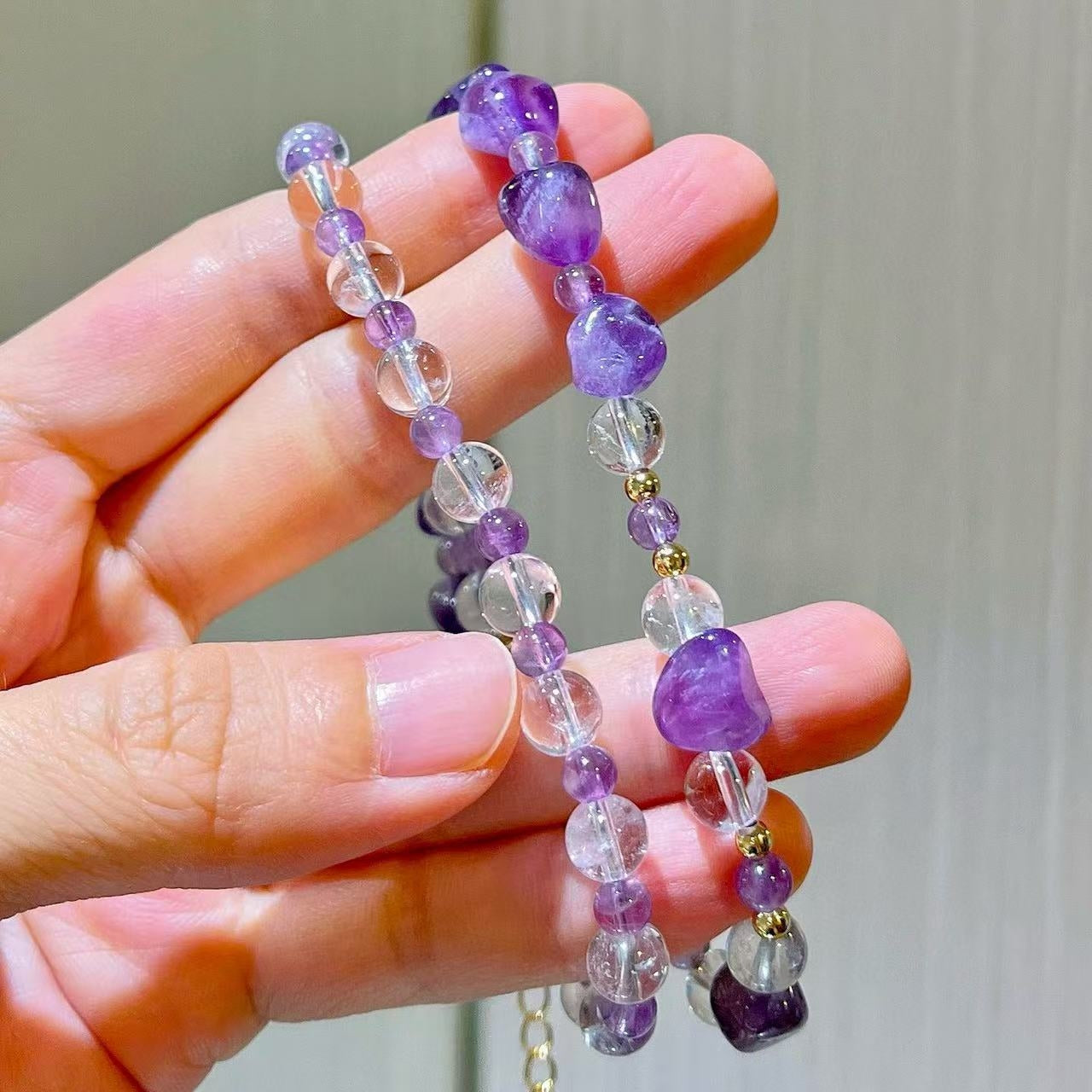 Fresh Vintage-Style Natural White Crystal & Amethyst Designer Collar Necklace