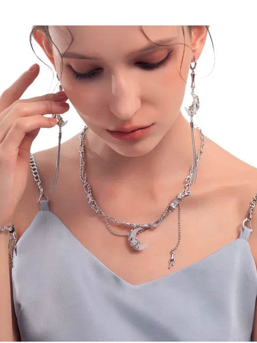 Romantic Utopia Series Moon Tassel Necklace - MOWTE