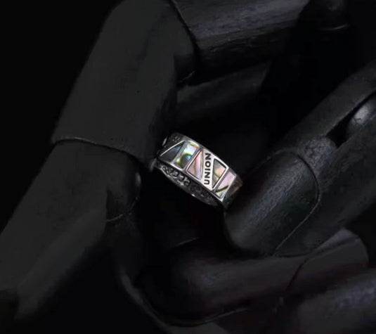 Personalized hip-hop shell handsome men's silver earrings - MOWTE