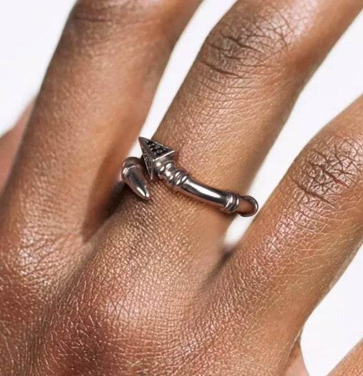 Pure silver ring temperament arrow sparkling diamond hip-hop hooligan handsome ring - MOWTE