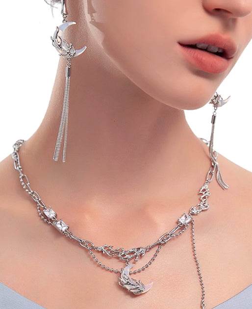 Romantic Utopia Series Moon Tassel Necklace - MOWTE