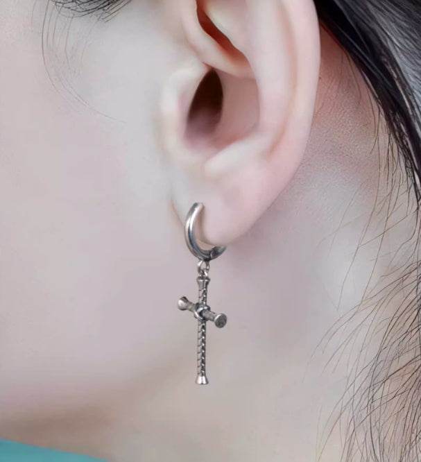 Sterling silver earrings personalized Moji cross silver ornaments handsome hip-hop street earrings - MOWTE