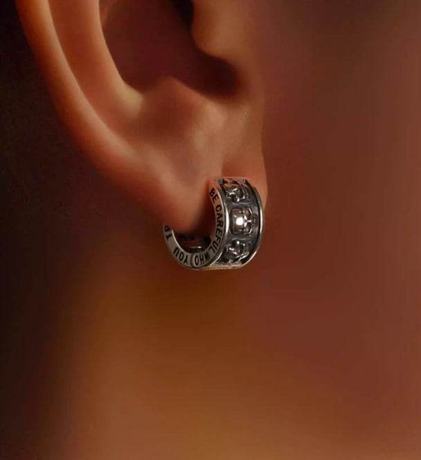 Sterling silver earrings for men and women domineering skull text silver ornaments hip-hop handsome accessories silver ear buckles - MOWTE