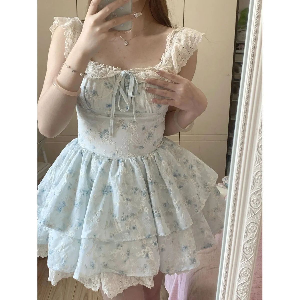 a9dead6e-1722-40df-86d8-39088baaaa8f