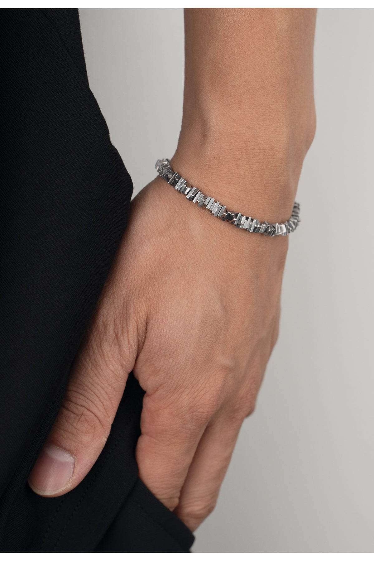 Retro Distressed Silver - MOWTE