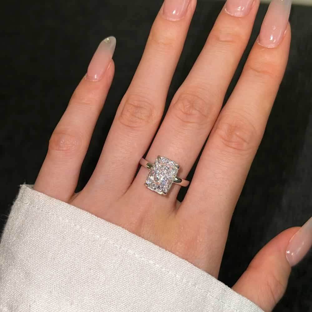 Super shiny cut 8*12 8A-CZ diamond 4 carat super flash s925 silver ring - MOWTE