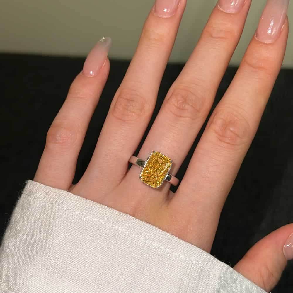 Super shiny cut 8*12 8A-CZ diamond 4 carat super flash s925 silver ring - MOWTE