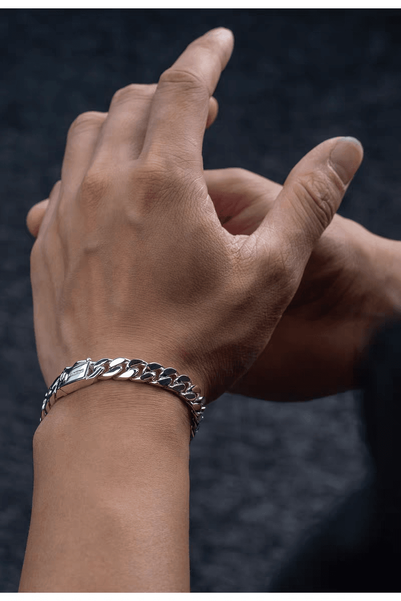 Buckle Cuban Chain - MOWTE