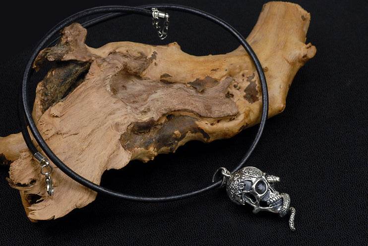 Men's fashion sterling silver Skulpent pendant & necklace - MOWTE
