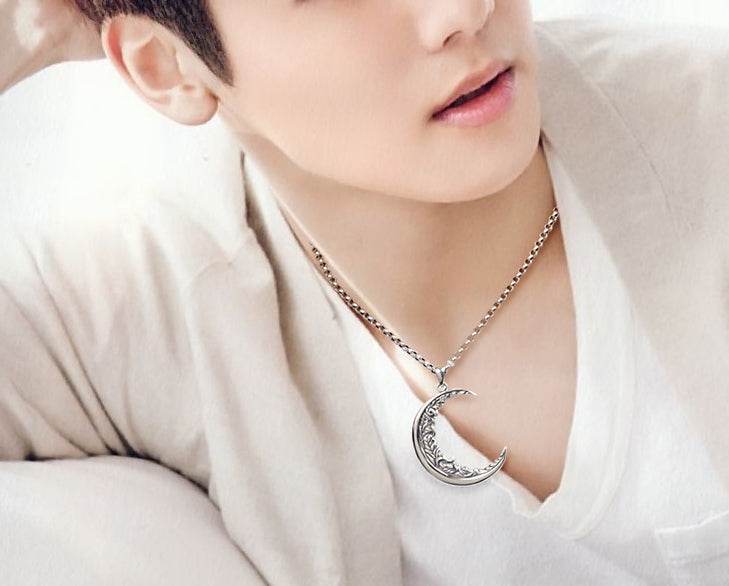 Men's fashion sterling silver moon pendant & necklace - MOWTE