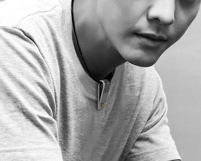 Men's fashion sterling silver Amulet pendant & necklace - MOWTE