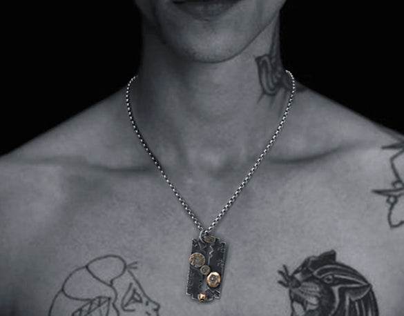 Blade pendant - MOWTE