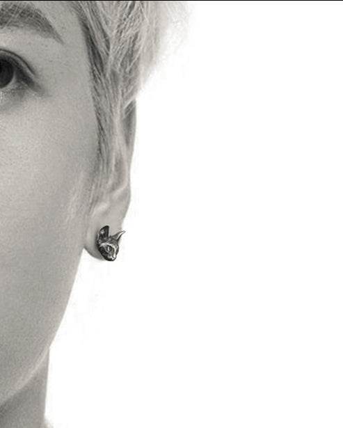 Cat Silver Stud - MOWTE