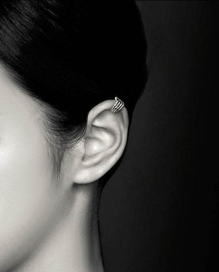 Men's fashion hell talon silver ear cuff - MOWTE