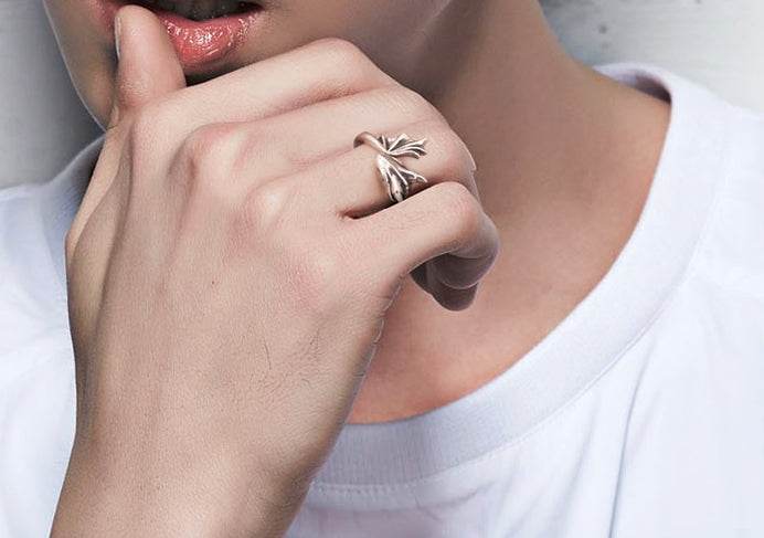 Men's fashion little white dragon sterling silver ring - MOWTE