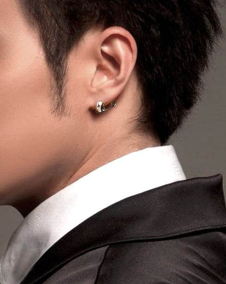 Men's unique skull silver ear stud - MOWTE