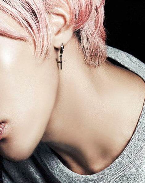 Men's fashion cross silver ear stud - MOWTE