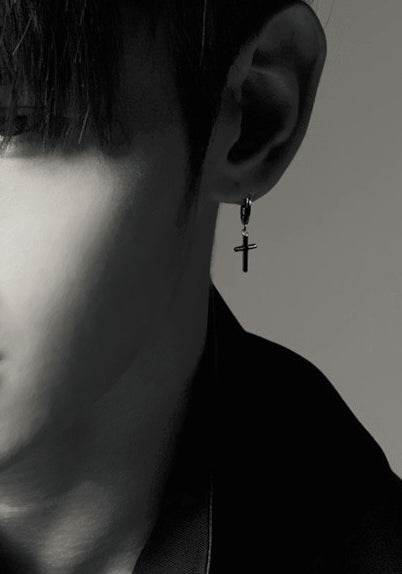 Men's fashion cross silver ear stud - MOWTE