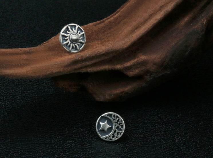 Men's vintage sun moon silver ear stud - MOWTE