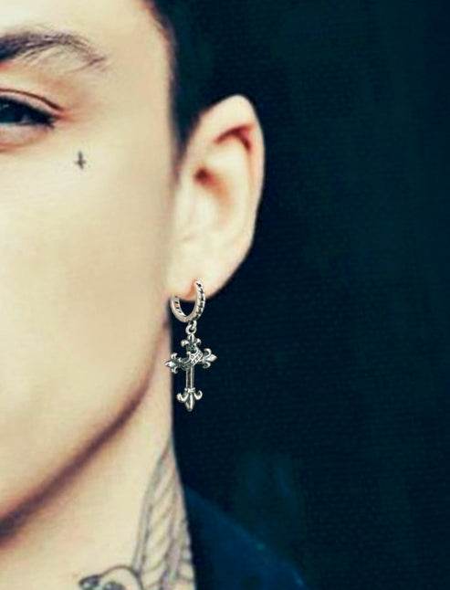 Men's vintage cross ear stud - MOWTE