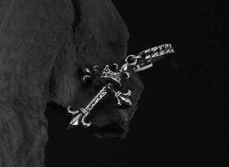 Men's vintage cross ear stud - MOWTE