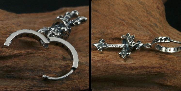 Men's vintage cross ear stud - MOWTE