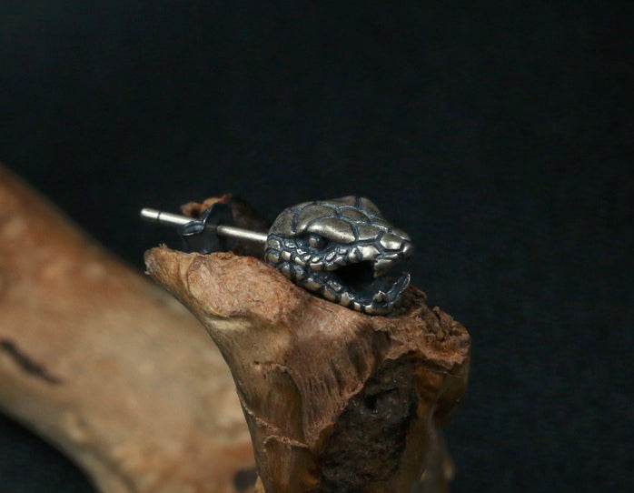 Men's fashion snakehead ear stud - MOWTE