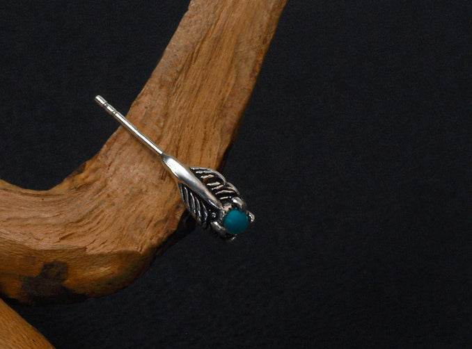 Men's fashion turquoise feather ear stud - MOWTE