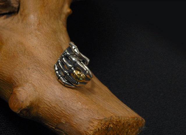 Men's fashion skull bone claw ear stud - MOWTE