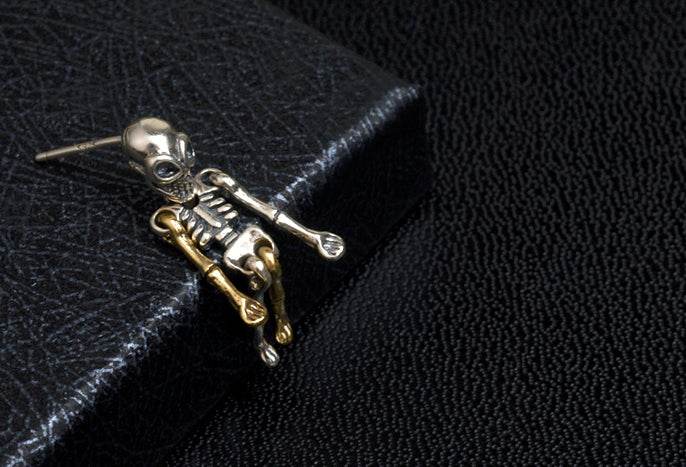 Men's fashion skeleton ear stud - MOWTE
