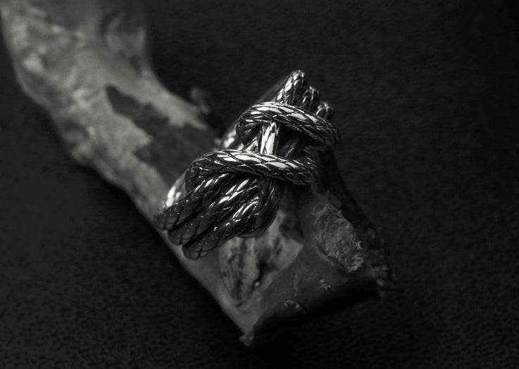 Men's fashion knot mochi sterling silver ring - MOWTE